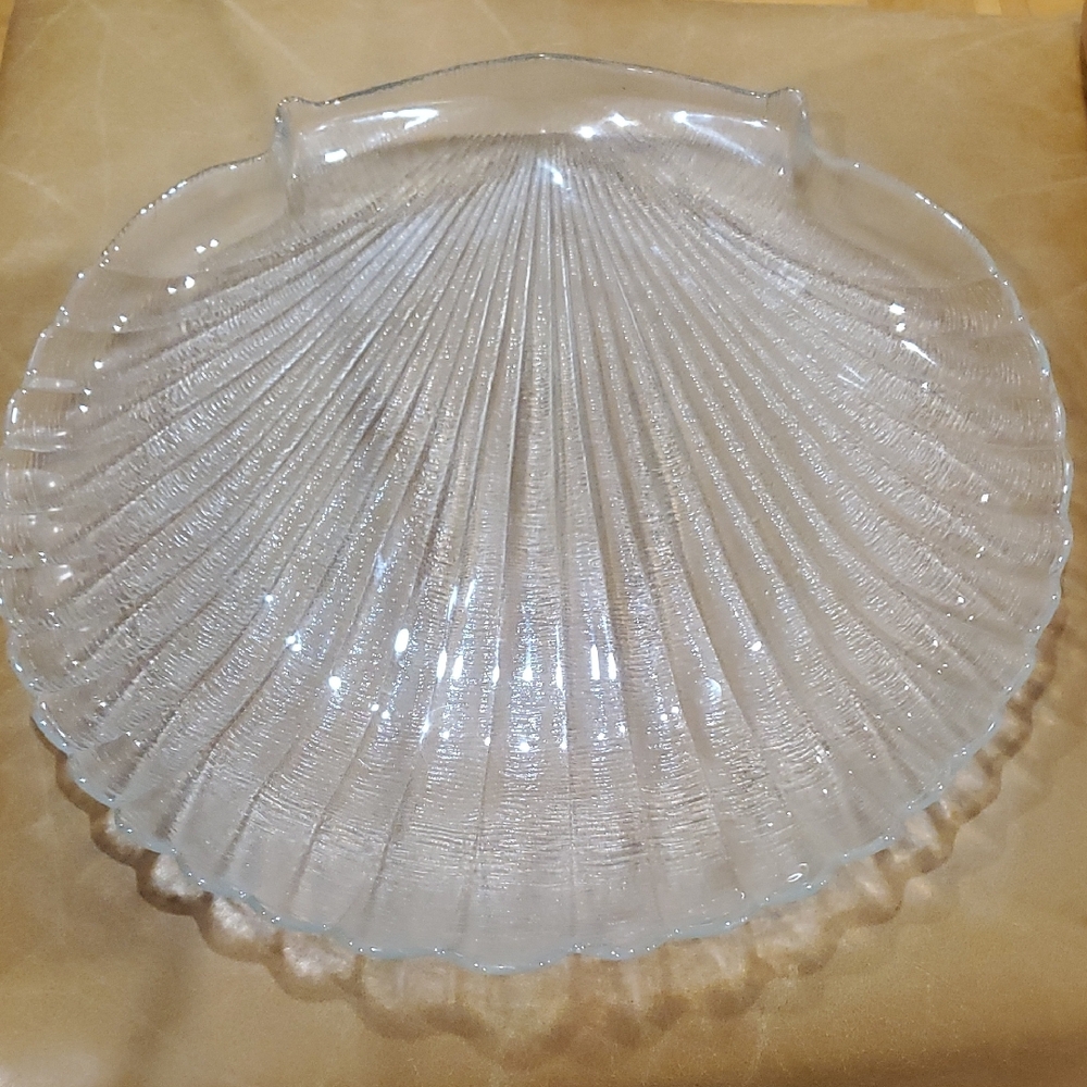 Vintage MCM Large Glass Shell Art Decorative Serving Dish Plate